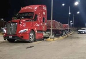 roja su trailer
