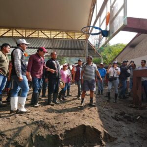 NACIONAL RECORRIDO POR ESCUELAS AFECTADAS (2)