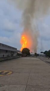 ROJA LA EXPLOSIÓN