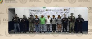 ROJA POLICIAS DETENIDOS