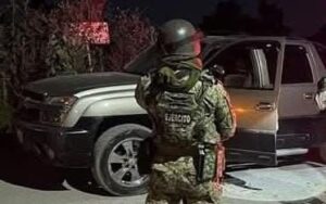 ROJA VEHÍCULO DE LOS AGRESORES