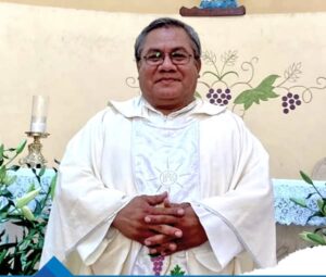 roja Padre Bertoldo Pantaleón