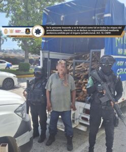 roja el detenido y la carga (1)