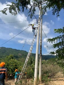 CUAUTEPEC INSTALACIÓN DE LÁMPARAS (1)
