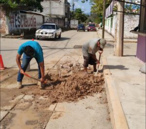 SAN LUIS REPARAN FUGA (3)