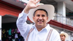 NACIONAL CARLOS MANZO