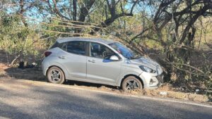 ROJA HYUNDAI ACCIDENTADO