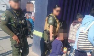 ROJA RESCATE DE LOS MENORES