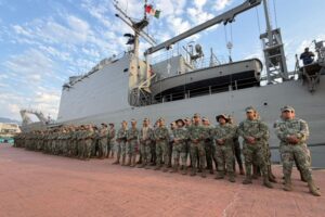 NACIONAL SEMAR LLEGA A PUERTO VALLARTA (1)