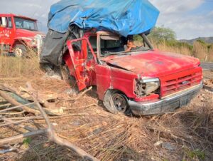 ROJA CAMIONETA ACCIDENTADA (1)