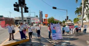 ROJA BLOQUEO EN LA DIANA (2)