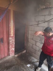 ROJA LA CASA INCENDIADA (1)