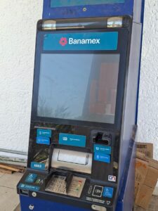 SAN LUIS CAJEROS DAÑADOS