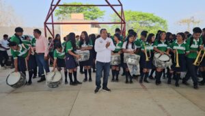 SAN LUIS ENTREGA DE INSTRUMENTOS (3)