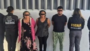 roja Doña Carlota y sus hijos