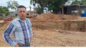 OME EDUARDO BASILIO EN LA CONSTRUCCIÓN