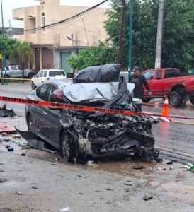 PRINCIPAL EL CARRO DESTROZADO (1)