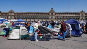 nacional campamento en el zocalo
