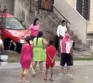 roja los vecinos