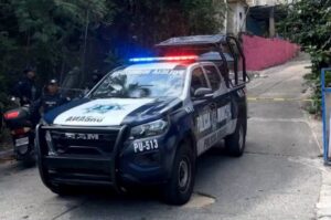 ROJA POLICIA