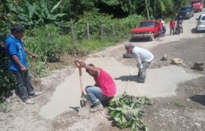 SAN LUIS TRABAJOS DE BACHEO (1)