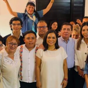 estado La senadora con Pioquinto Damian
