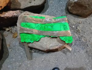 roja el joven atado (3)