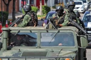 ROJA MILITARES