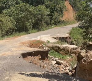 SAN LUIS DAÑOS EN LA CARRETERA (1)