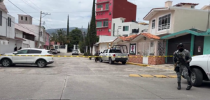 roja el lugar
