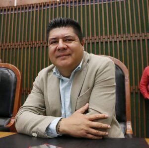 CONGRESO robell uriostegui patiño