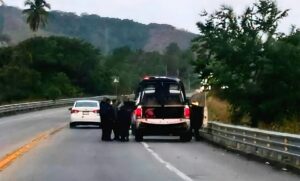 ROJA LA CAMIONETA
